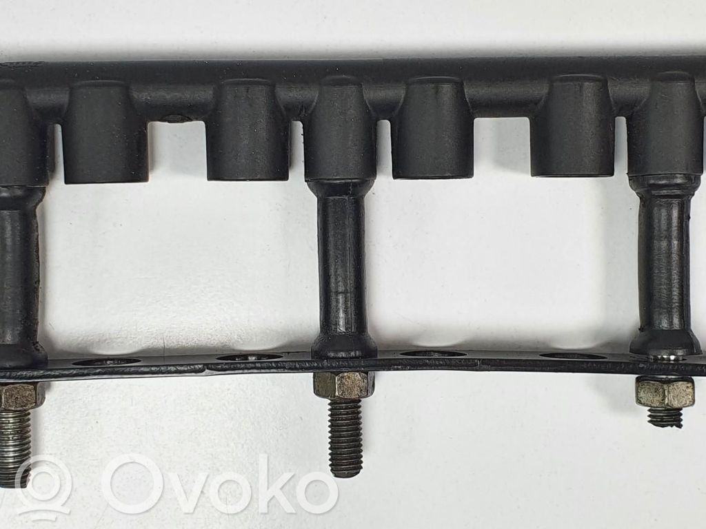 Volvo S70  V70  V70 XC Tubo principal de alimentación del combustible 