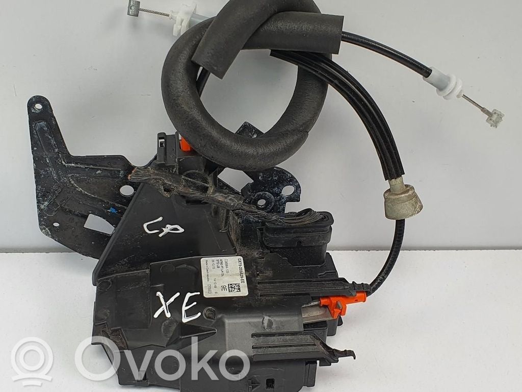 Jaguar XE Front door lock 