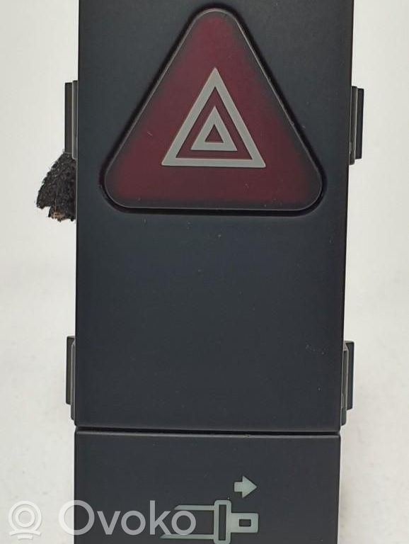 Mercedes-Benz E C207 W207 Botón interruptor de luz de peligro 