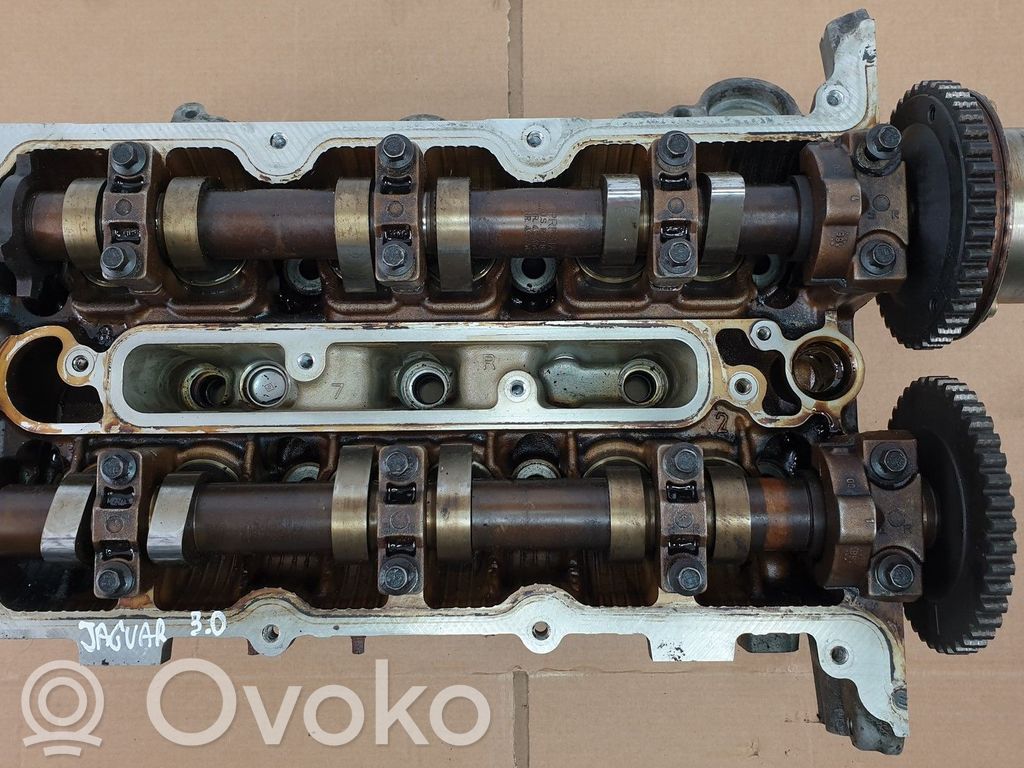 Jaguar XJ X351 Culata del motor 