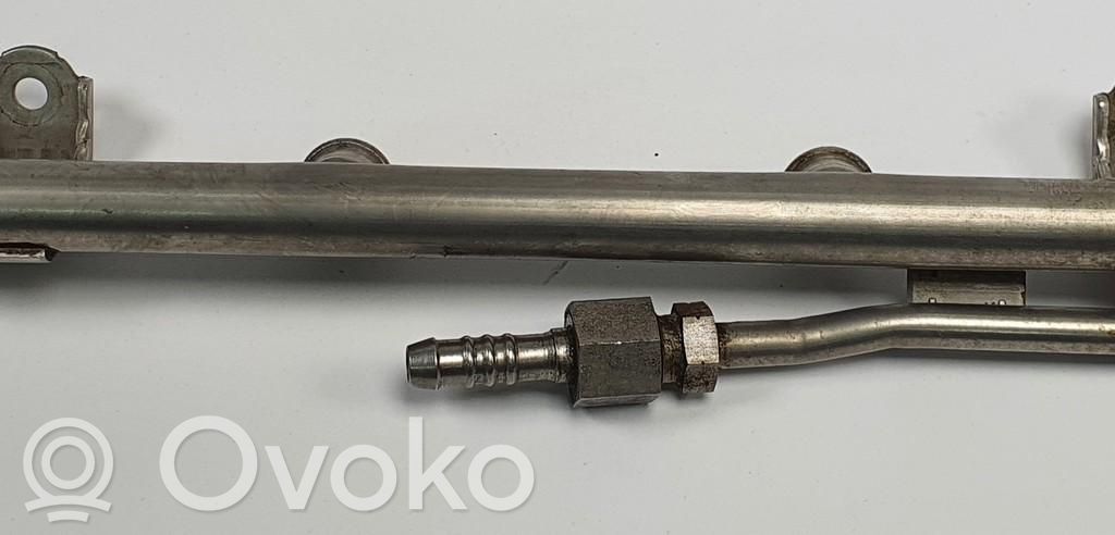 Audi A4 S4 B6 8E 8H Rampă alimentare injectoare