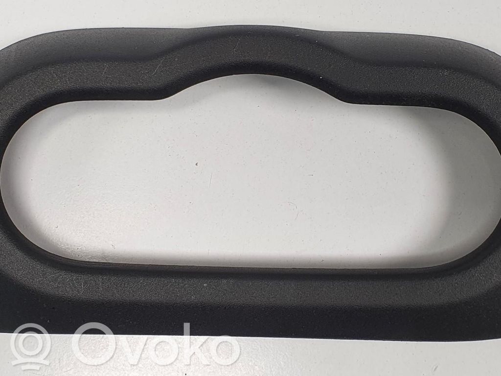Renault Twingo III Element deski rozdzielczej / środek 