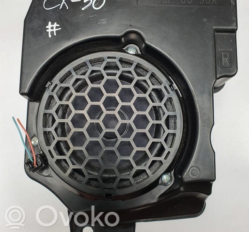 Mazda CX-30 Altavoz subwoofer 