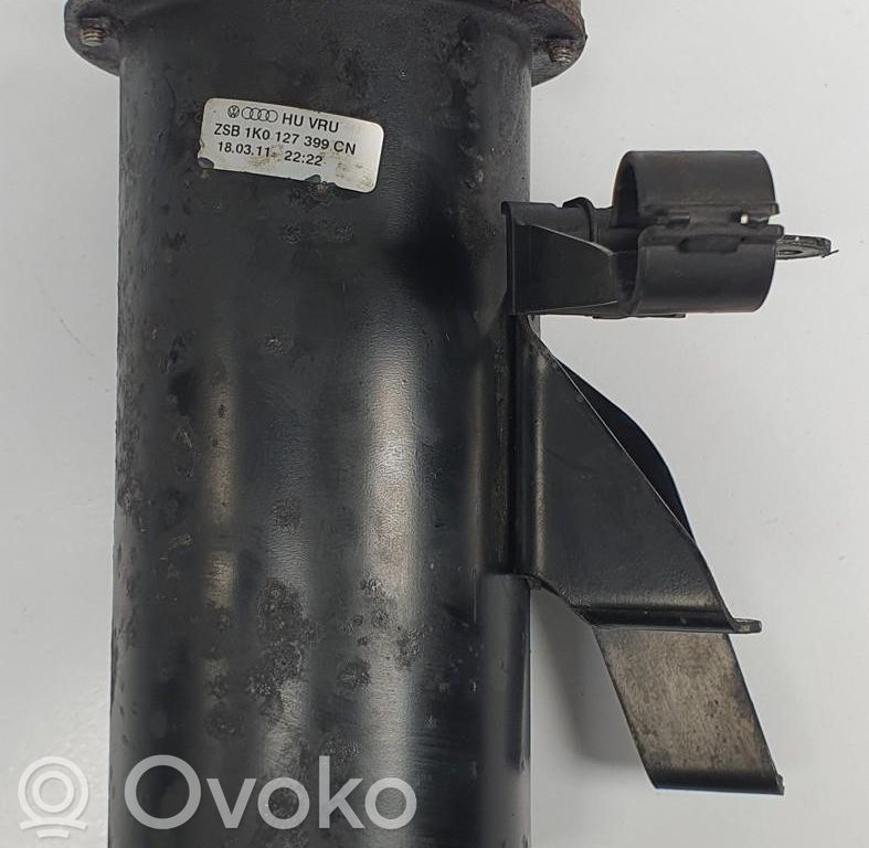 Skoda Octavia Mk2 (1Z) Obudowa filtra paliwa 