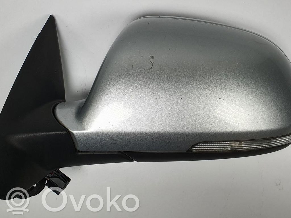 Skoda Octavia Mk2 (1Z) Front door electric wing mirror 