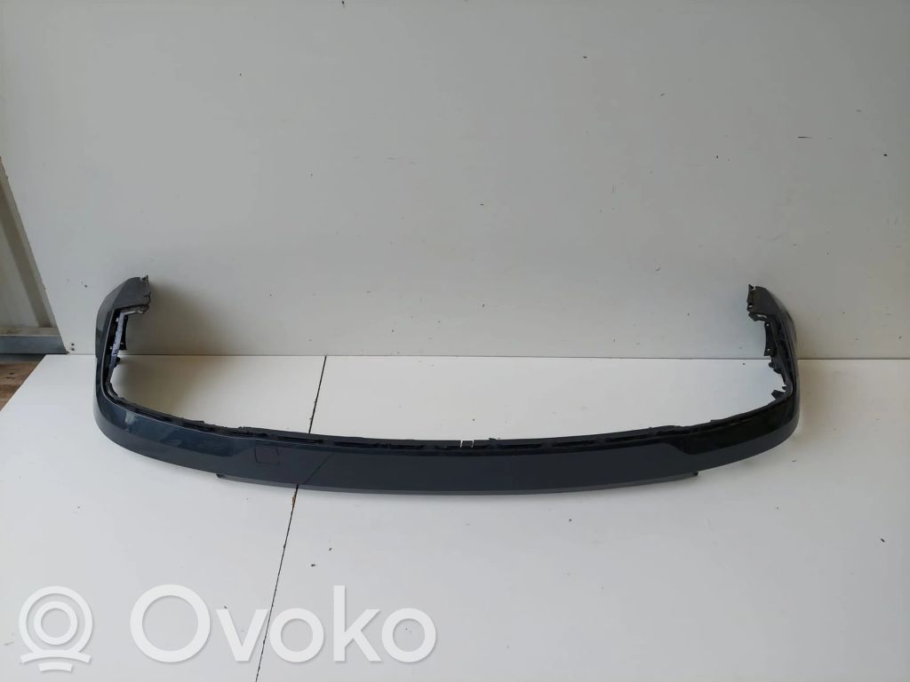 Audi Q3 F3 Moldura inferior del parachoques trasero 