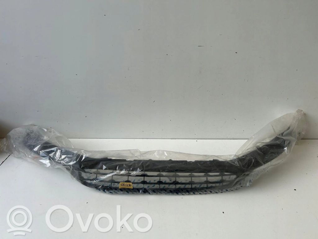 Ford Focus Borde del parachoques delantero 
