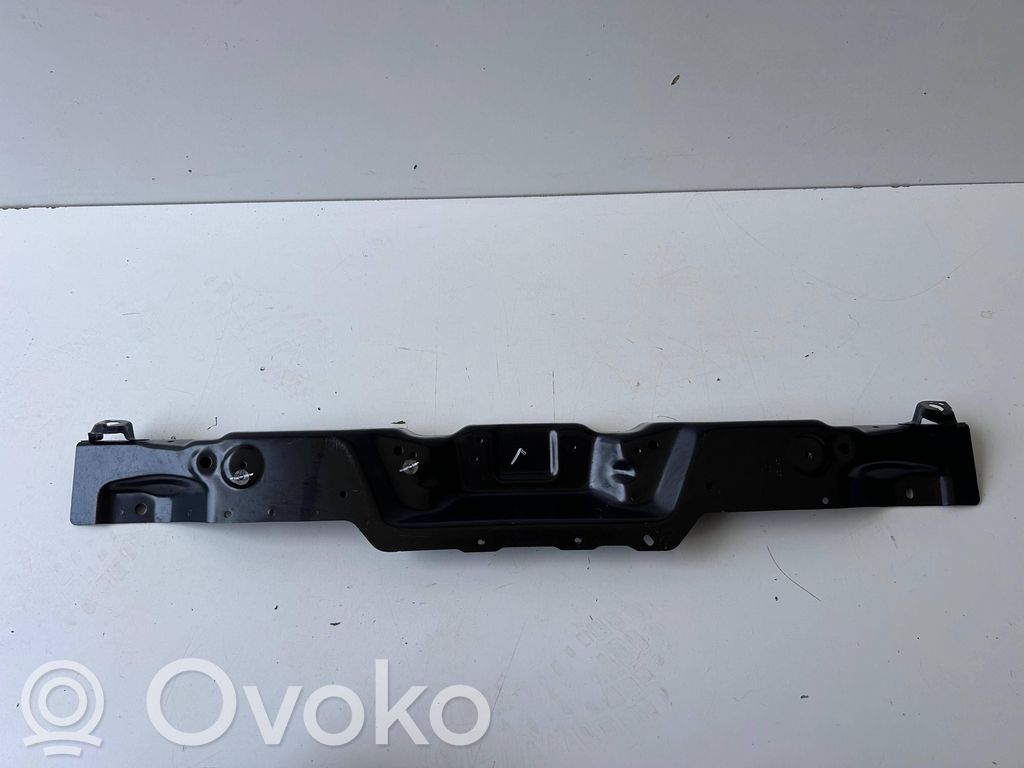 Front bumper mounting bracket   10981952
