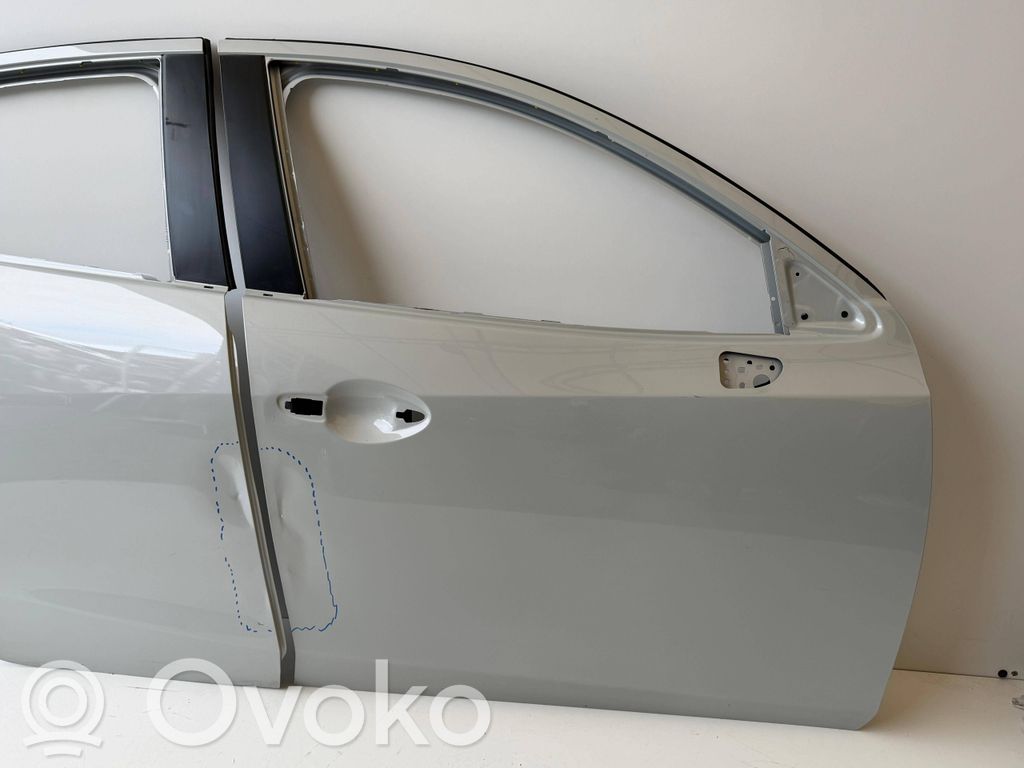 Mazda 2 Задняя дверь 