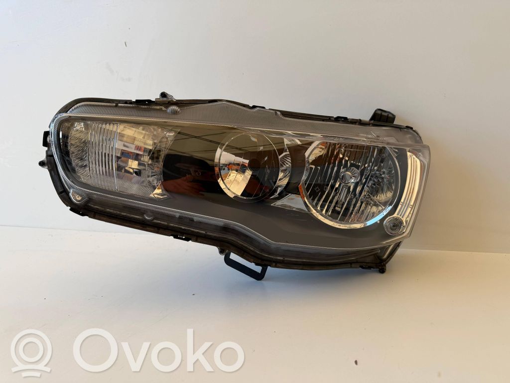 Mitsubishi Lancer X Phare frontale 