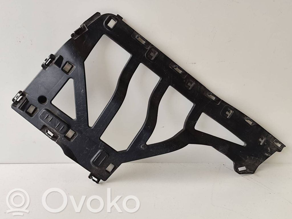 Other trunk/boot trim element   EM2BR423A40
