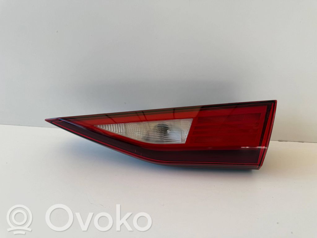 Audi A3 8Y Takaluukun takavalot 