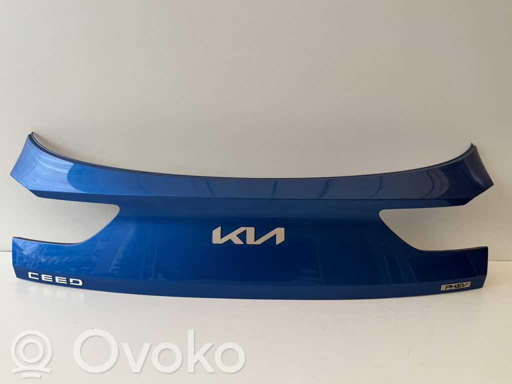 KIA Ceed Takaluukun koristelista 