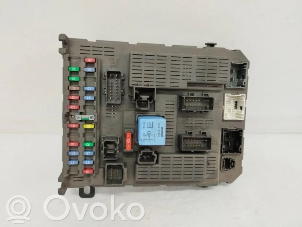 Citroen C5 Fuse module 