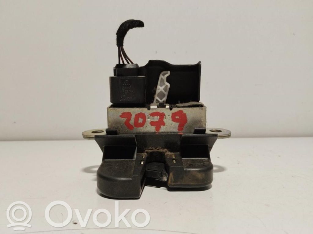 Seat Leon (5F) Zamek klapy tylnej / bagażnika 