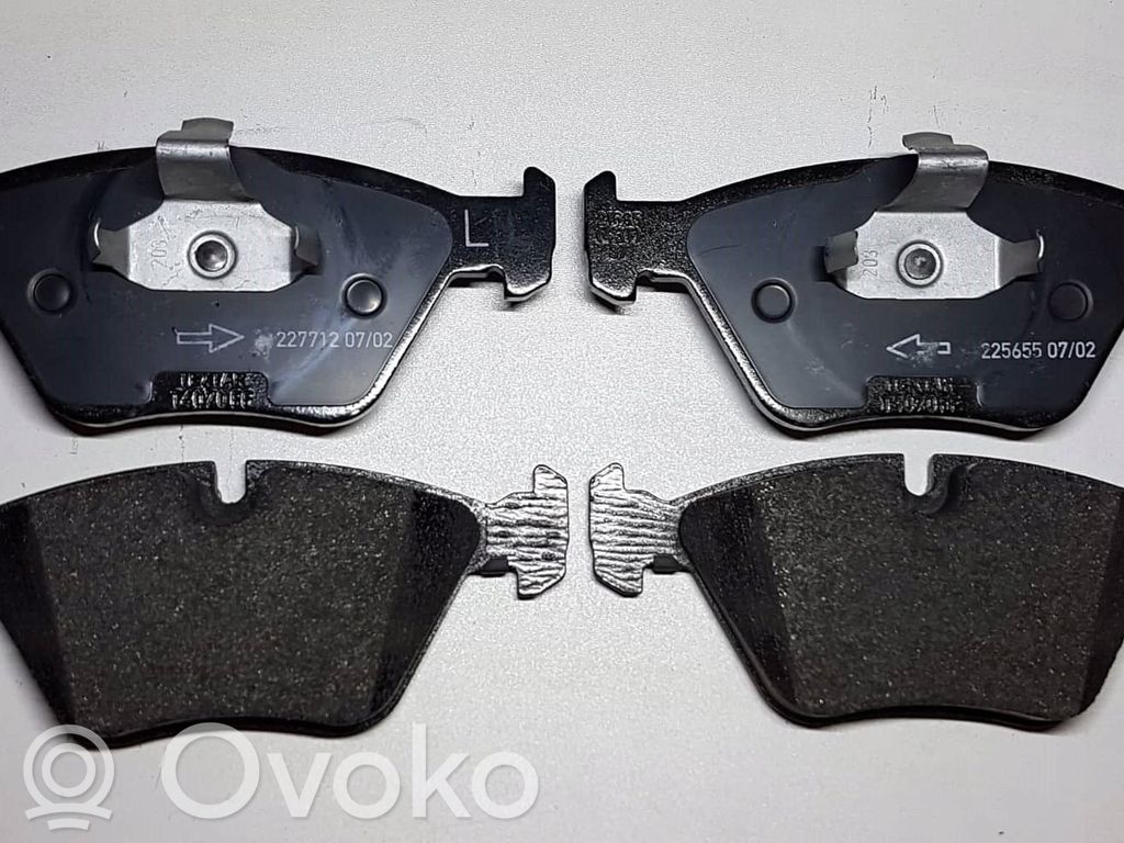 BMW 5 E39 Klocki hamulcowe tylne 