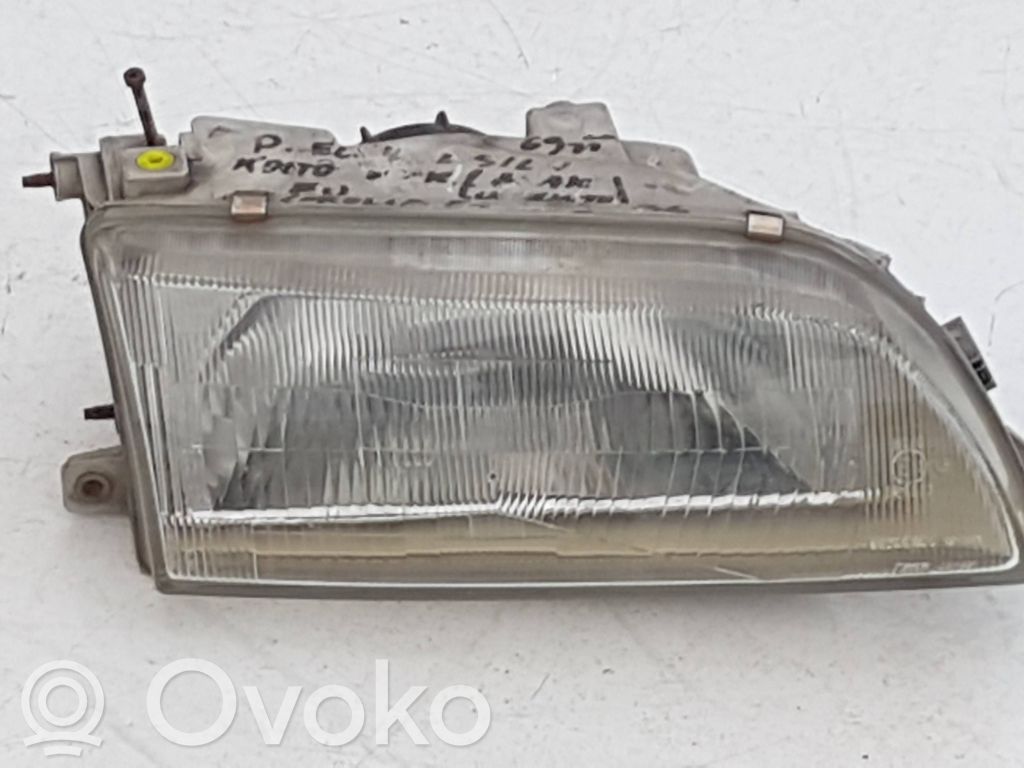 Toyota Corolla E100 Etu-/Ajovalo 