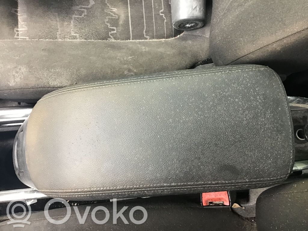 Opel Meriva B Bracciolo 