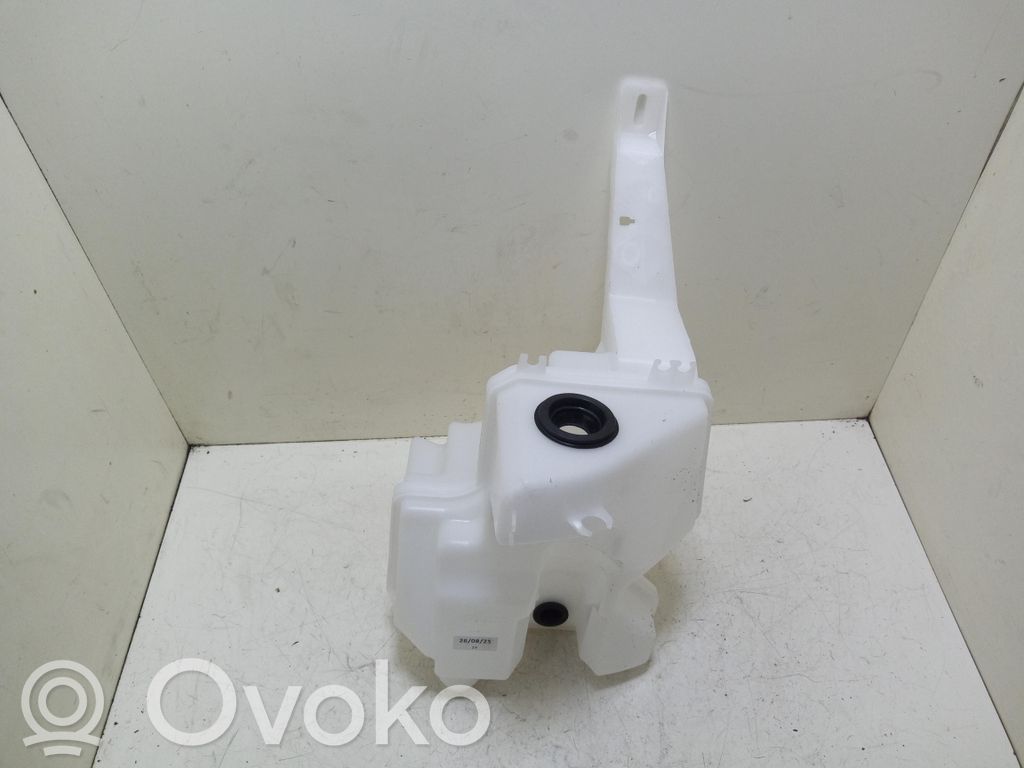 Renault Clio IV Windshield washer fluid reservoir/tank 