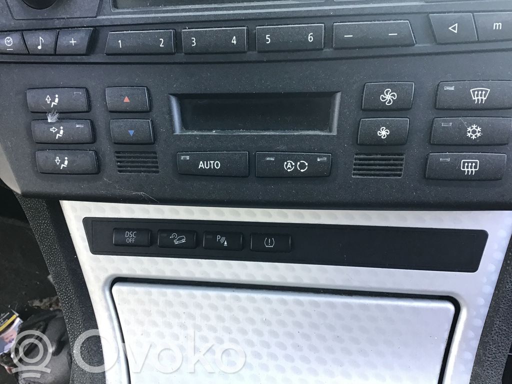 BMW X3 E83 Climate control unit 