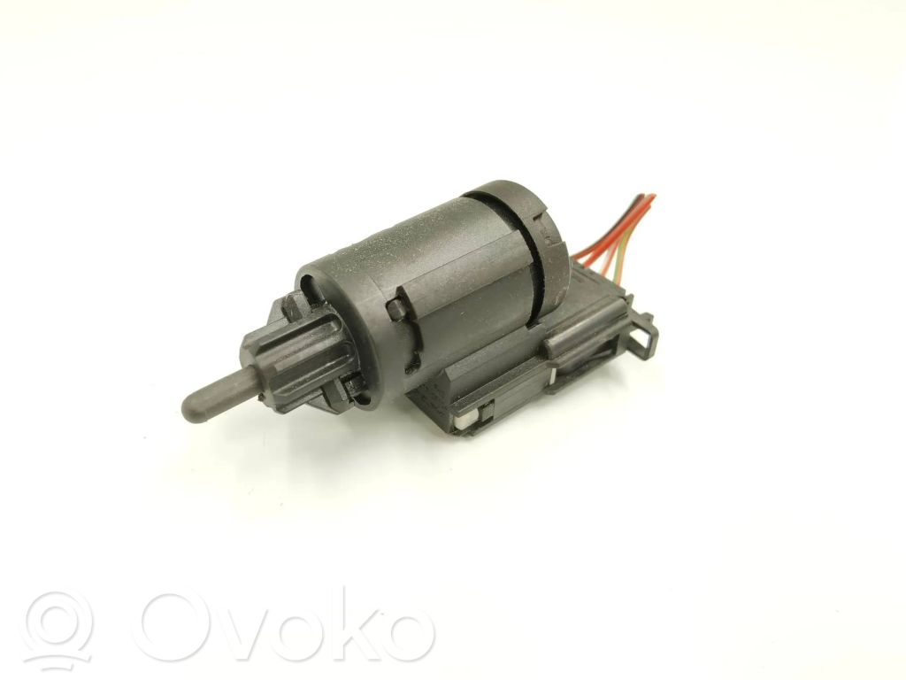 Interruptor sensor del pedal de freno   3B0945511C