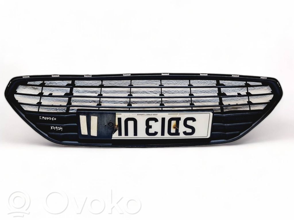 Ford Mondeo MK IV Rejilla inferior del parachoques delantero 