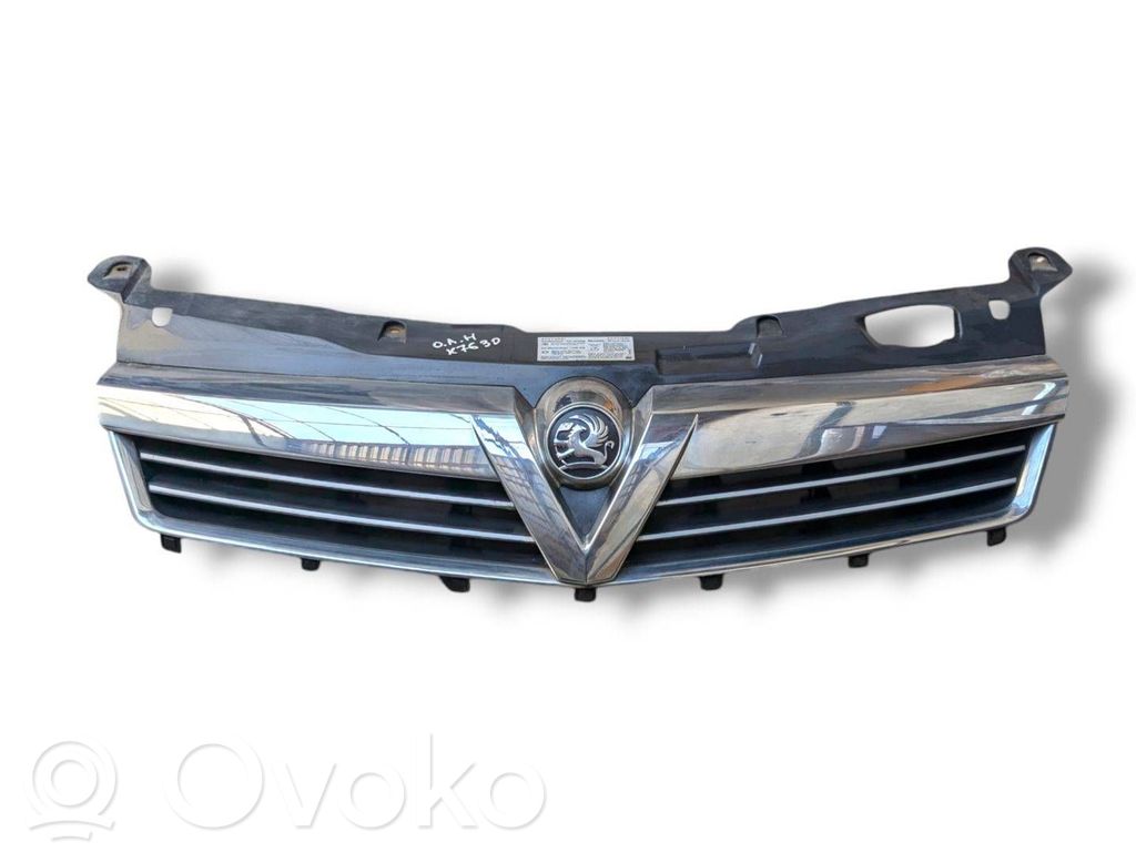 Opel Astra H Etusäleikkö 
