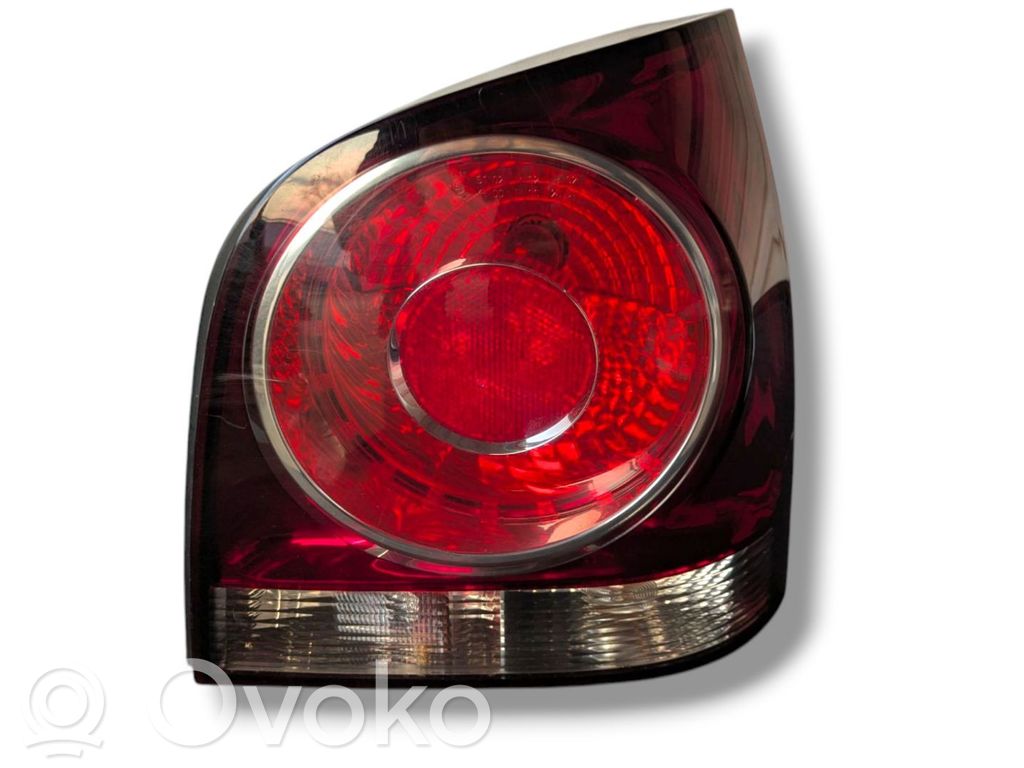 Volkswagen Polo IV 9N3 Lampa tylna 