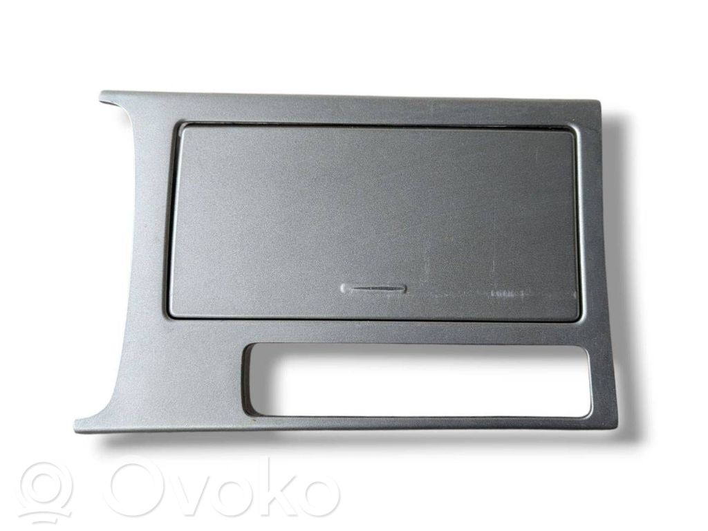Cup holder   GS8S64361