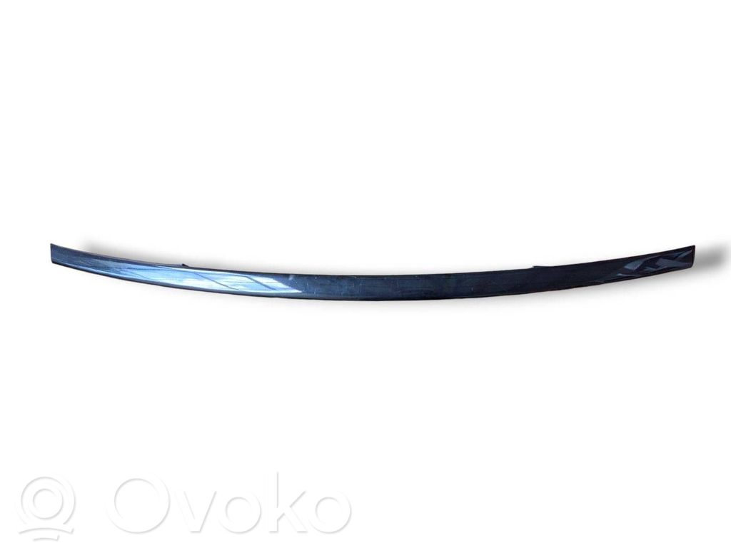 Tailgate/trunk spoiler   13146576