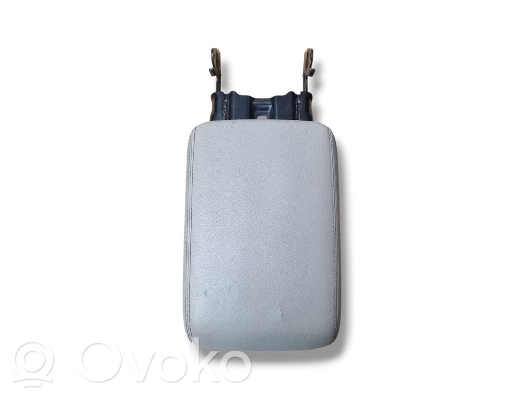 Audi A5 Sportback 8TA Armrest 