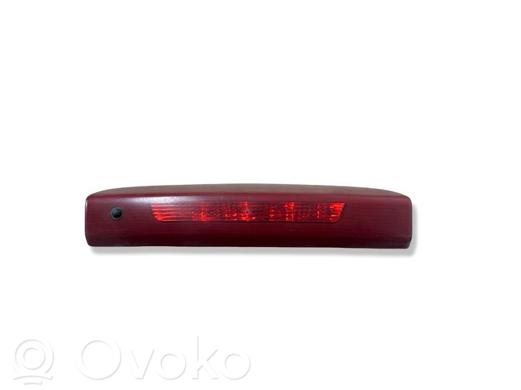 Third/center stoplight   316627975,13186347