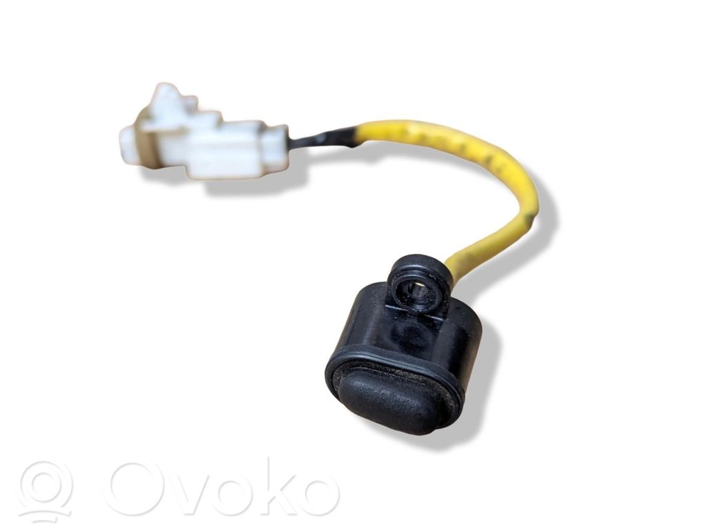 Tailgate/boot open switch button   GS1M568DXC,GS1M568DXC