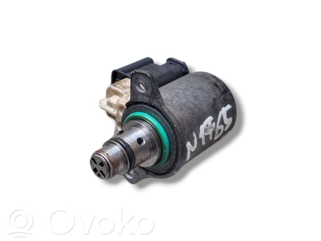 Регулятор давления топлива   AV6Q9358AB