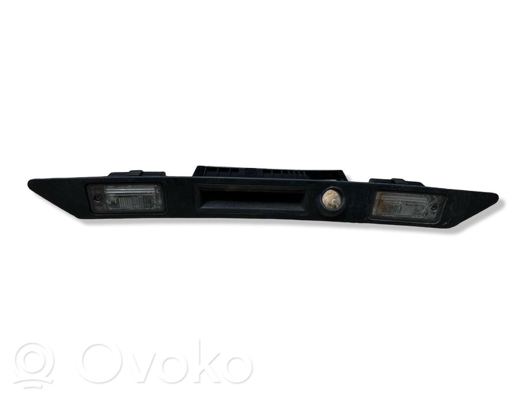 Tailgate opening switch   8E0827574C