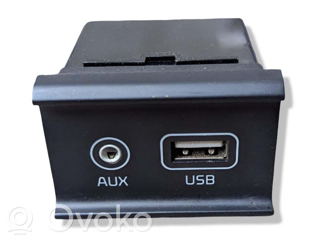 USB-pistokeliitin   96120D4500