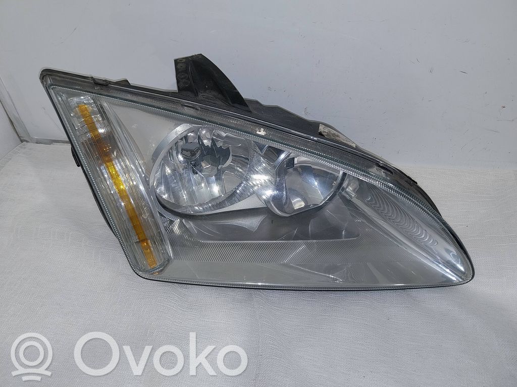 Ford Focus Headlight/headlamp 