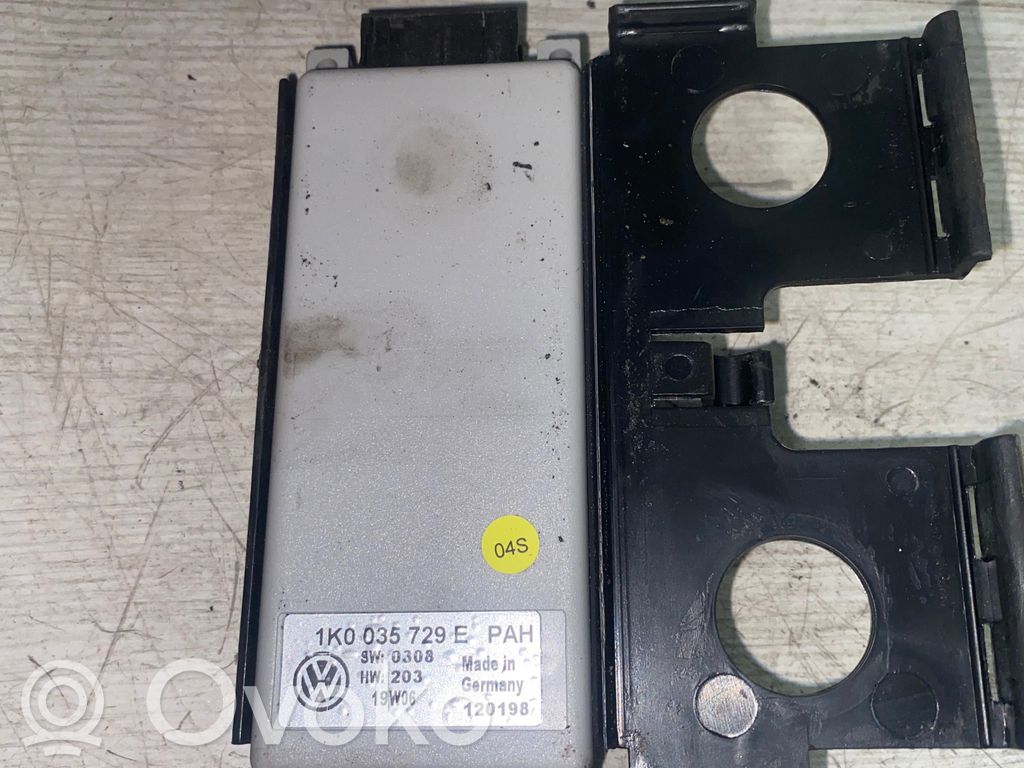 Volkswagen Touran I Unitate/modul control telefon 