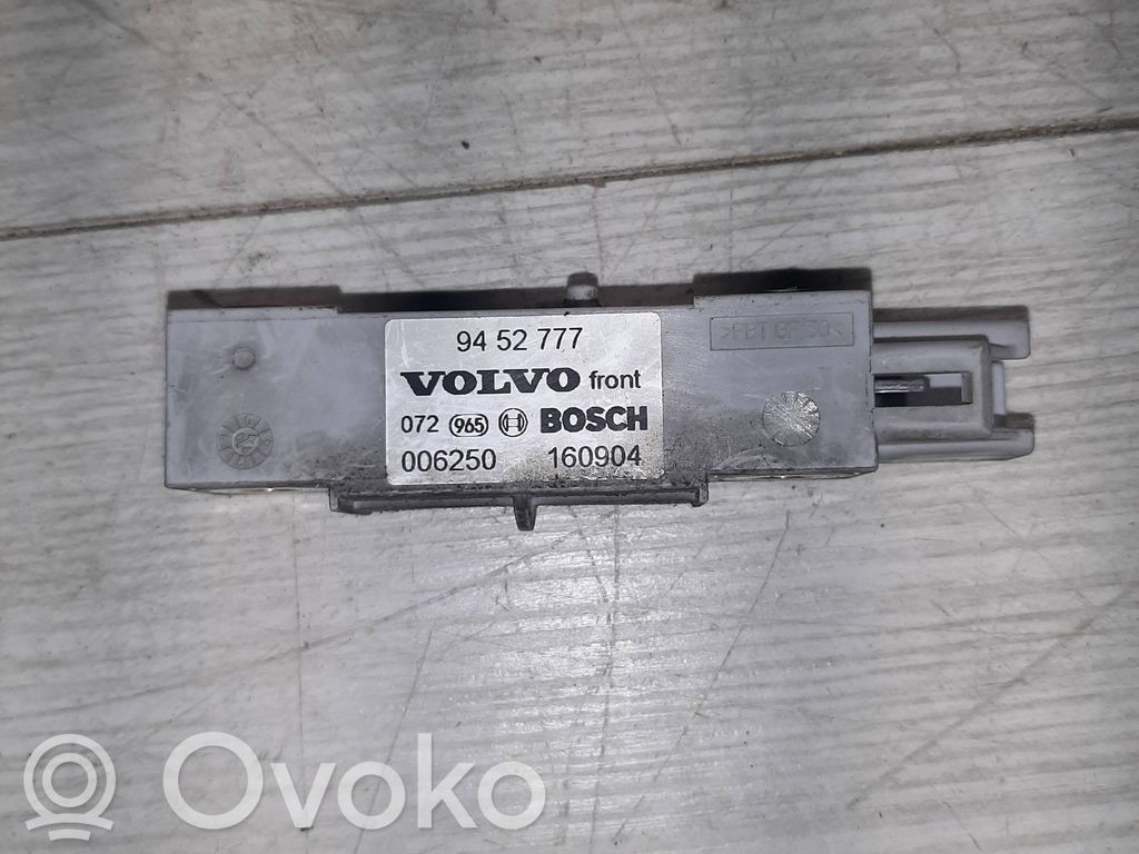 Volvo V70 Airbag deployment crash/impact sensor 