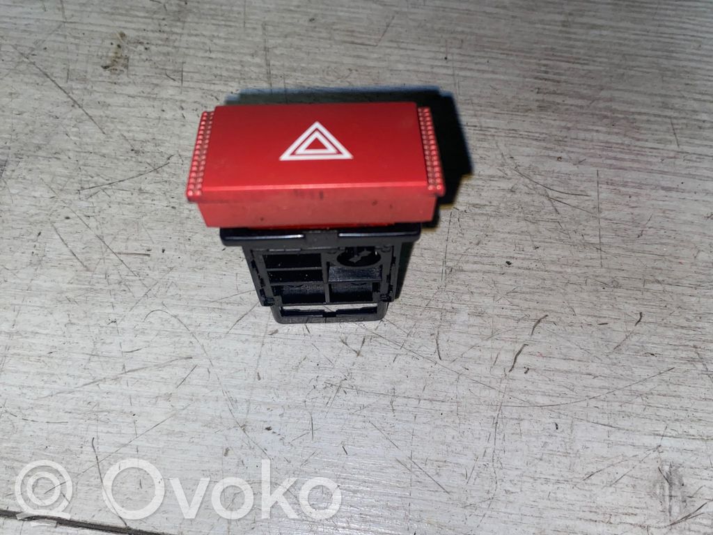 Hyundai Getz Hazard light switch 