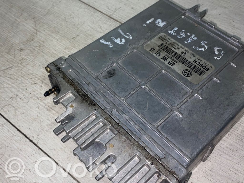 Volkswagen PASSAT B5 Engine control unit/module 