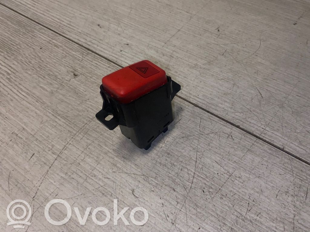 Honda CR-V Hazard light switch 