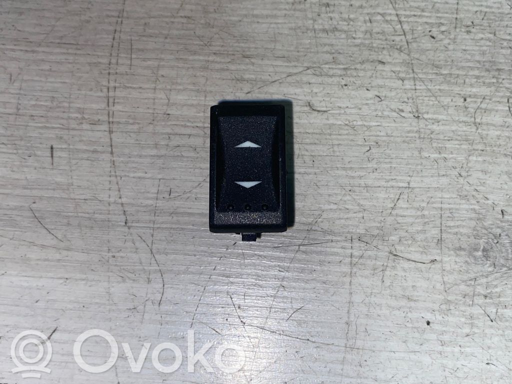 Ford Mondeo Mk III Electric window control switch 