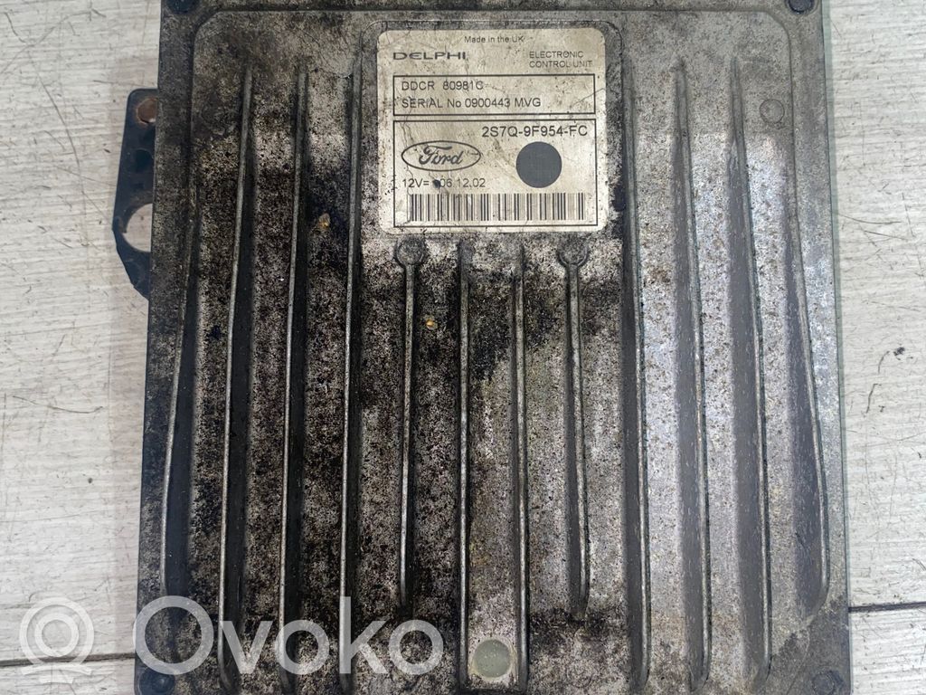 Ford Mondeo Mk III Engine control unit/module 