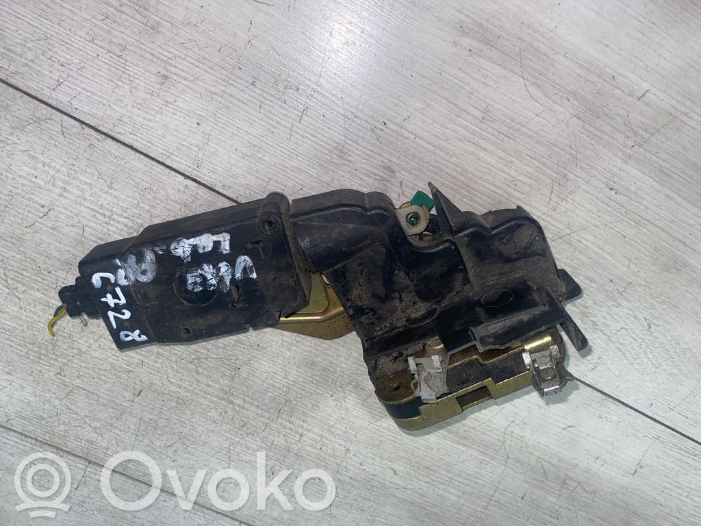 Volvo S40, V40 Priekinė durų spyna 