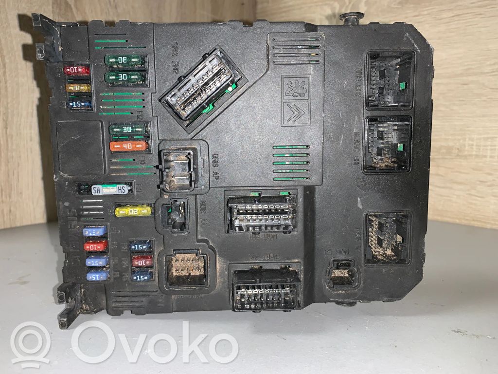Peugeot 407 Komforto modulis 