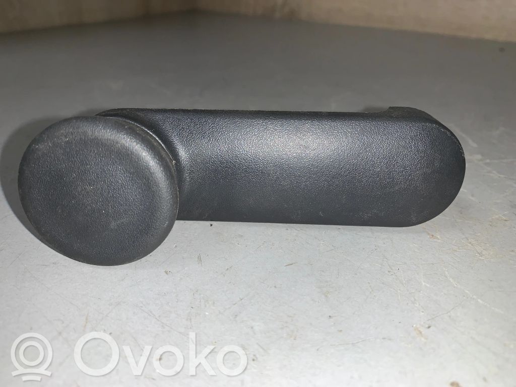 Opel Astra H Front door window winding handle 