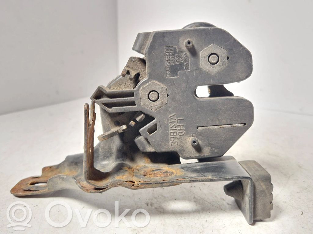 Volvo S70  V70  V70 XC Engine bonnet/hood lock/catch 