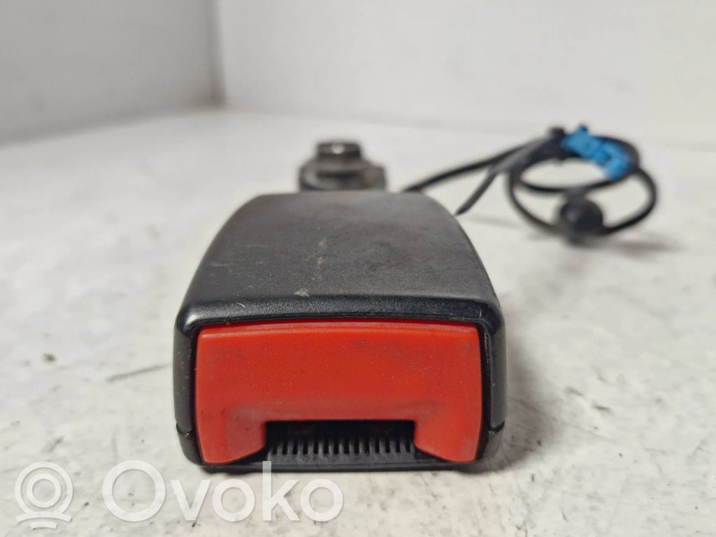 Mitsubishi Colt Klamra przedniego pasa bezpieczeństwa 