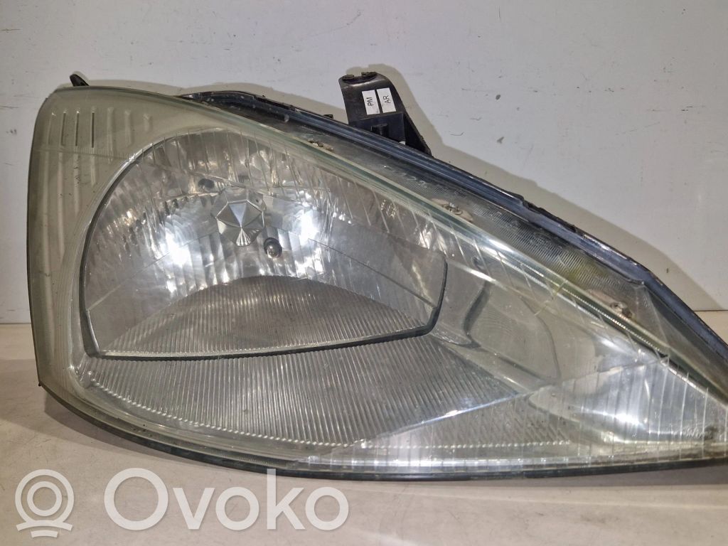 Ford Focus Headlight/headlamp 